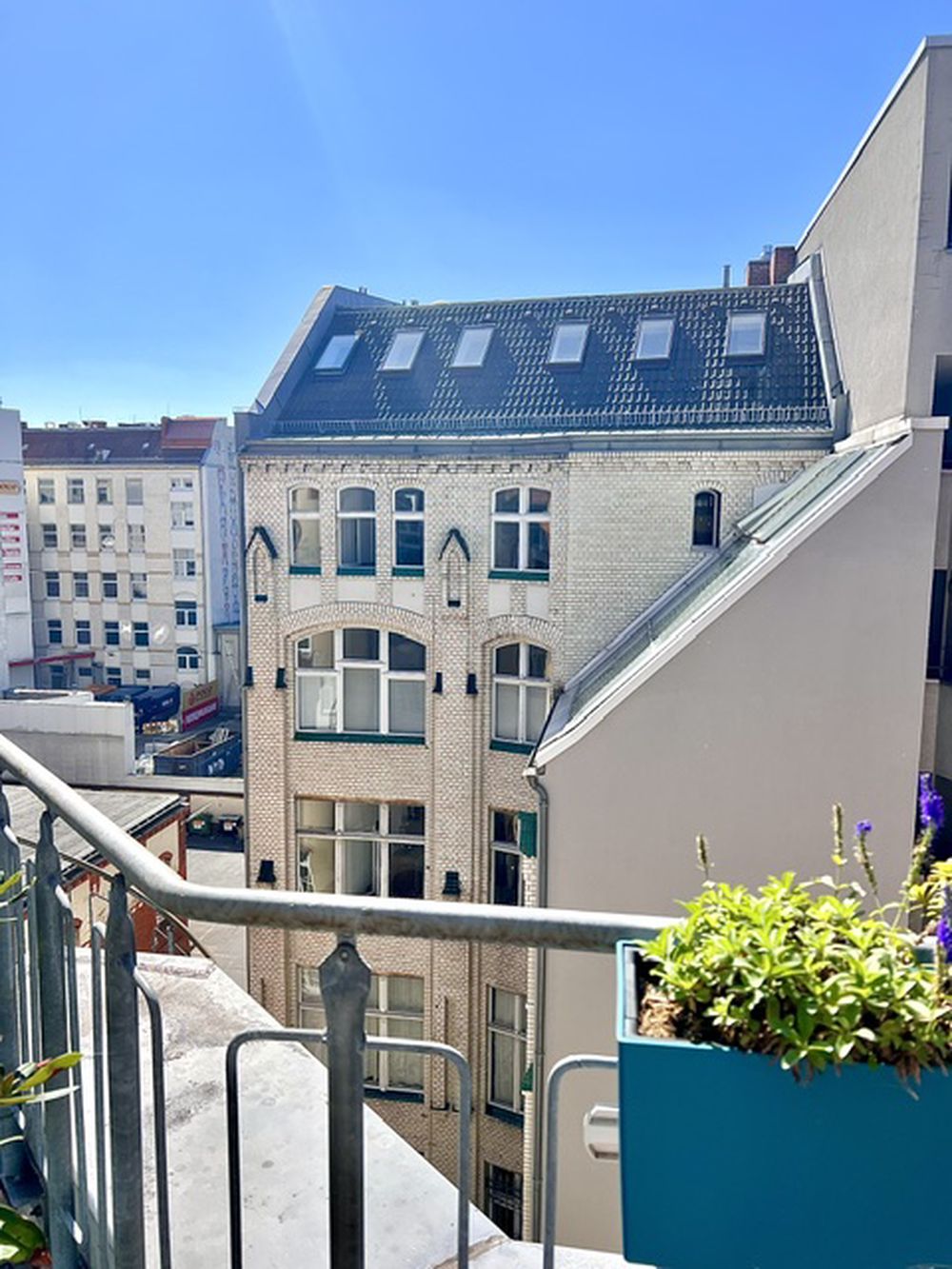 Hallesches Tor Balkon Innenhof